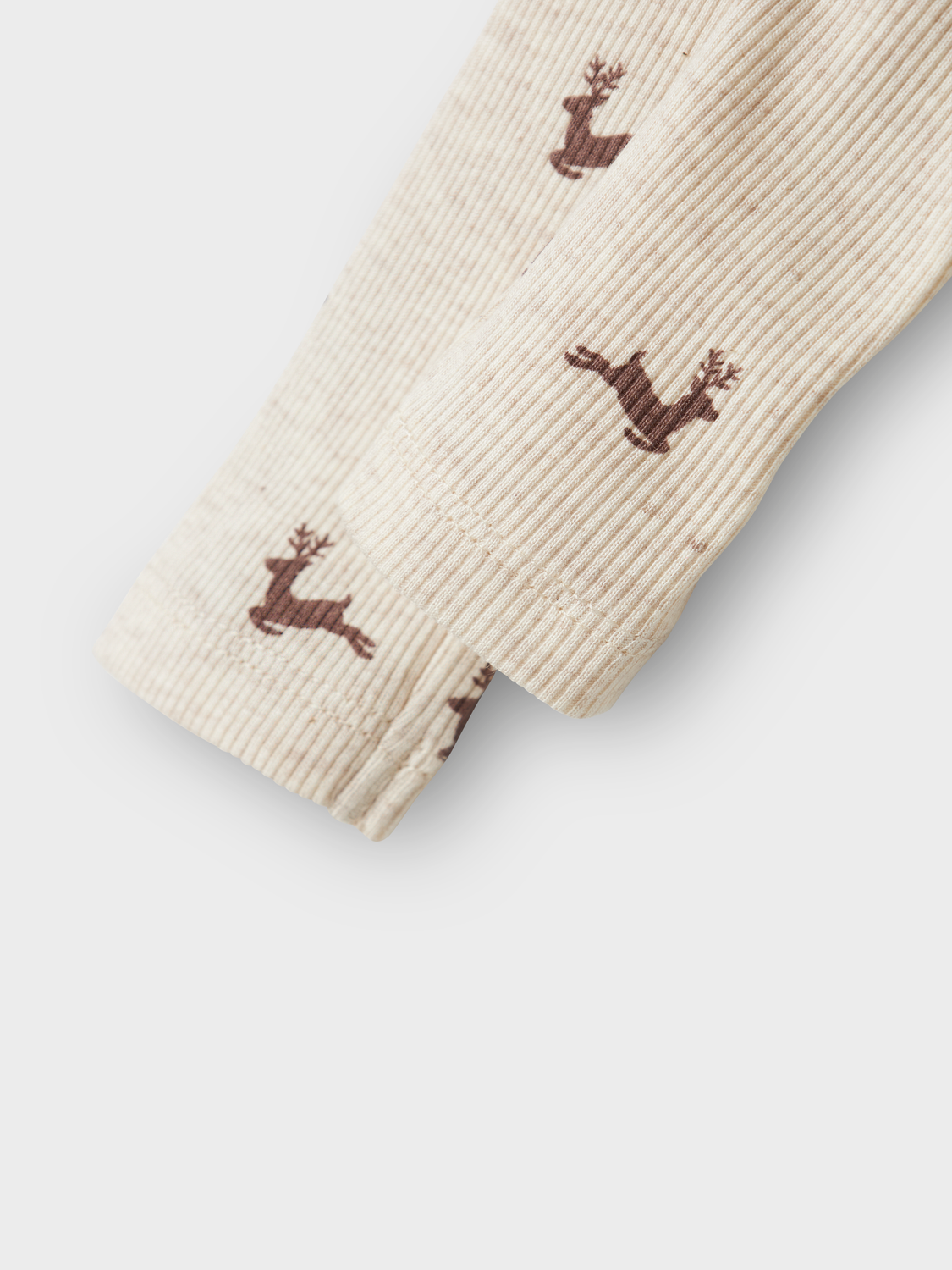 model_shot-front_full